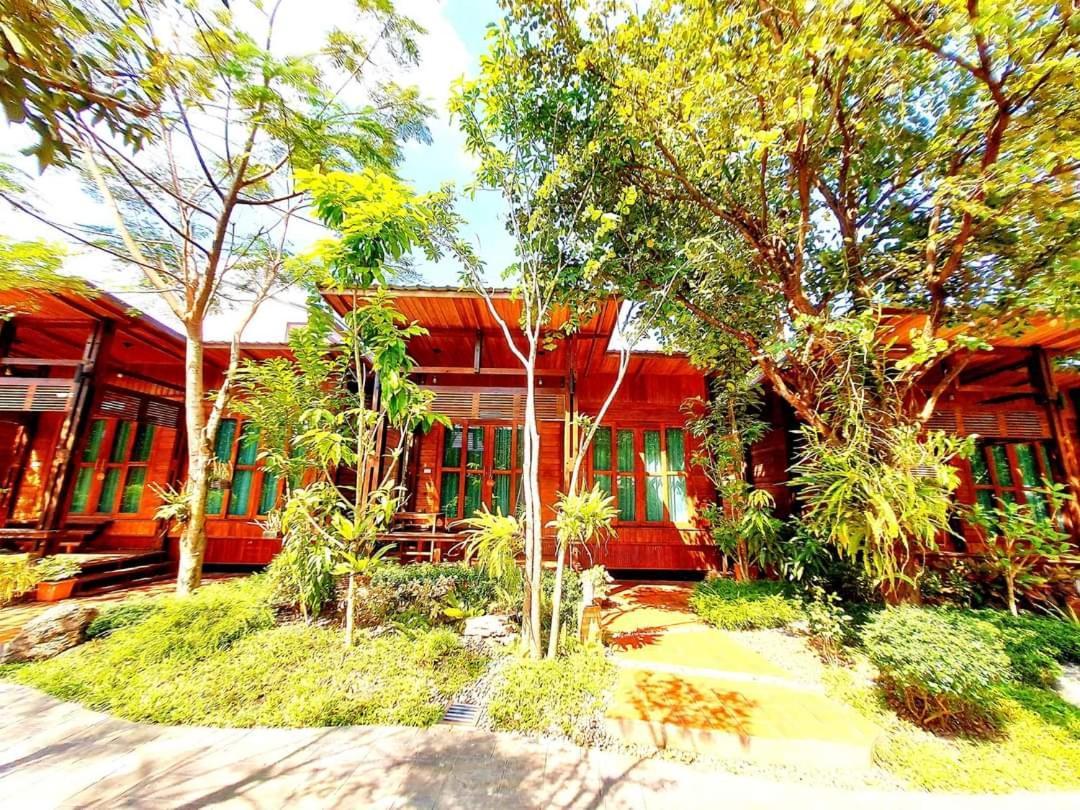 Areeya Phubeach Resort Wooden House Ban Chong Phli Eksteriør bilde