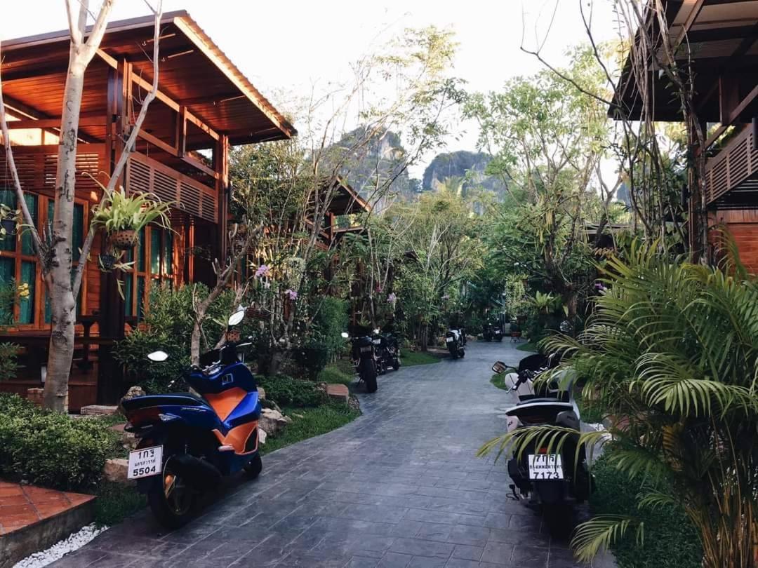 Areeya Phubeach Resort Wooden House Ban Chong Phli Eksteriør bilde