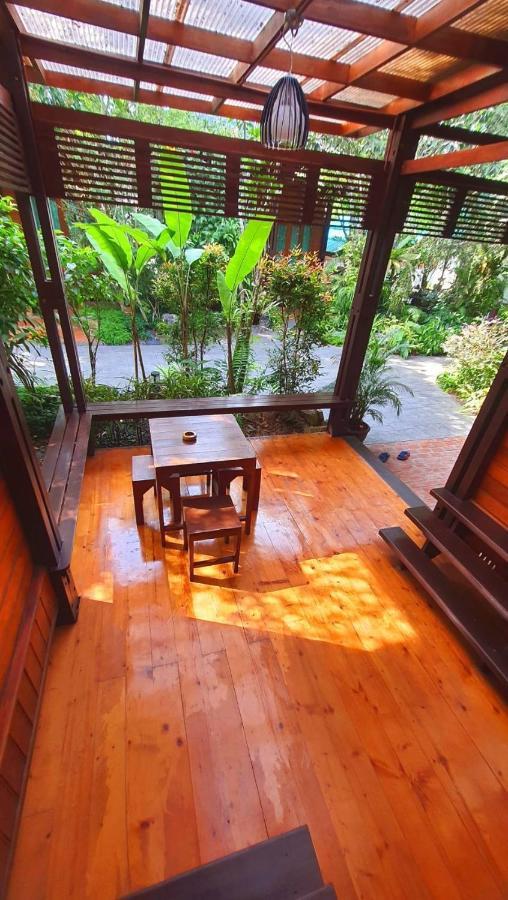 Areeya Phubeach Resort Wooden House Ban Chong Phli Eksteriør bilde